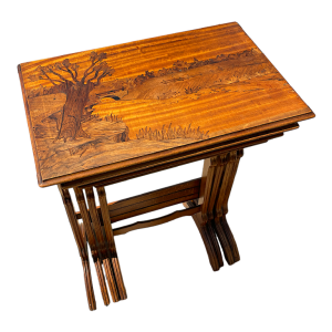 PAUL GUTH Ãcole de Nancy, set de 4 tables gigognes Art Nouveau marqueteÂ´es, 1900