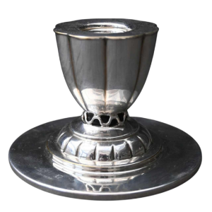 Chandelier en argent massif Georg Jensen – Modèle n°5 par Johan Rohde (1949)