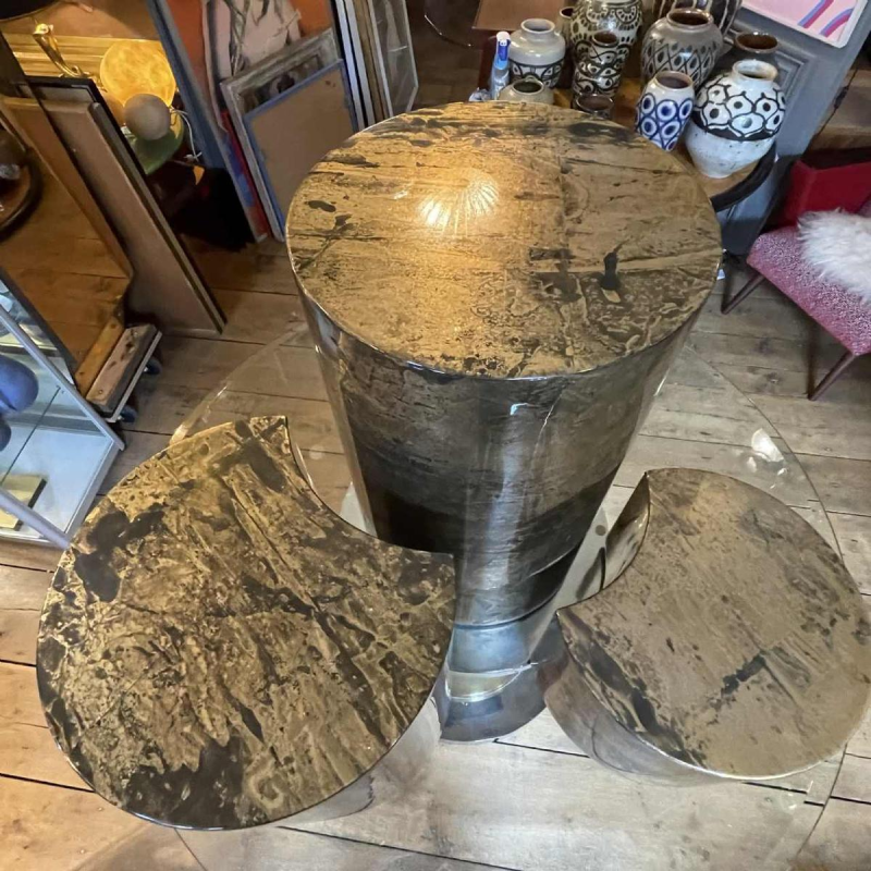 Gabriella Crespi, set van 3 bijzettafels met geitenleren onderstel, ca 1970