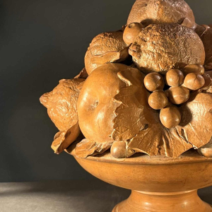 Coupe d'abondance aux fruits terre cuite, style baroque travail italien, ca 1900