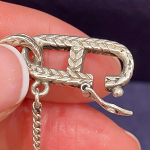 Zilveren getextureerde ankerketting armband