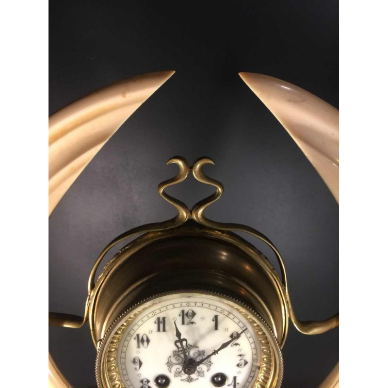 Importante horloge, Ã©cole Art Nouveau belge , bronze, style Victor Horta, 1900