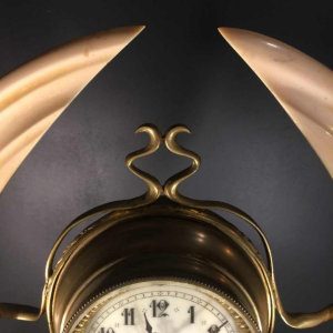 Importante horloge, Ã©cole Art Nouveau belge , bronze, style Victor Horta, 1900