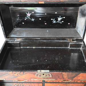 Kusuri Dansu Japonais - Apothecary set with Yosegi inlay