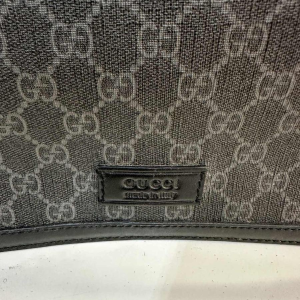 Gucci, uniseks tas van leer en canvas met monogram