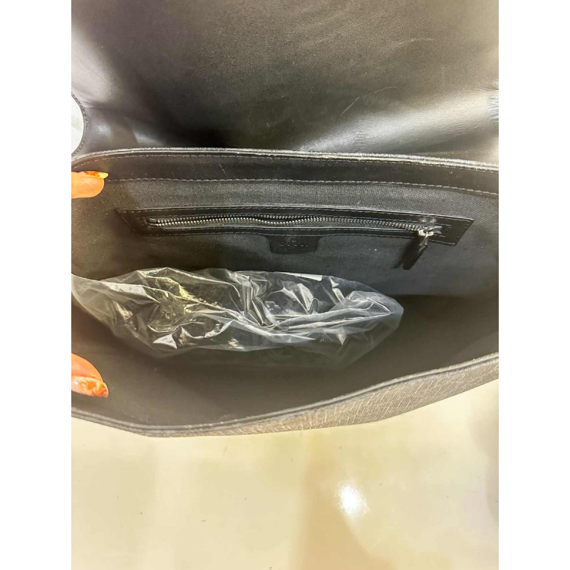 Gucci, sacoche unisexe en cuir et toile monogrammée