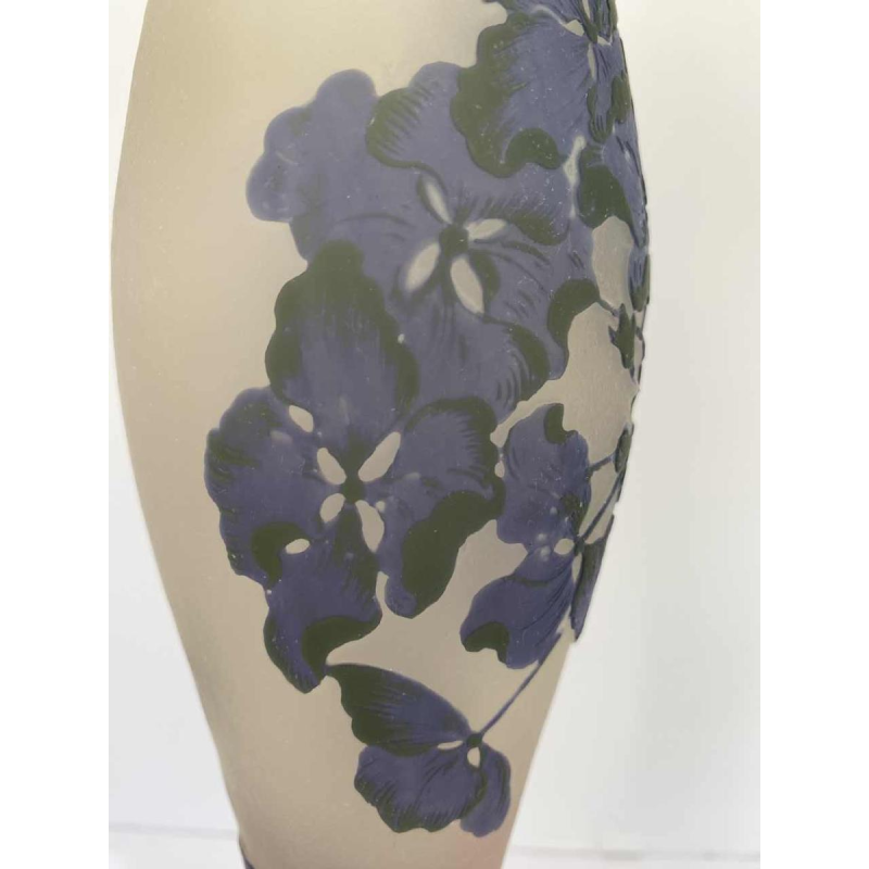 Manufacture Gallé à Nancy, vase Art Nouveau à décor d'hortensia, XXe s