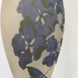Manufacture Gallé Nancy, Art Nouveau vase decorated with hydrangeas, 20th century