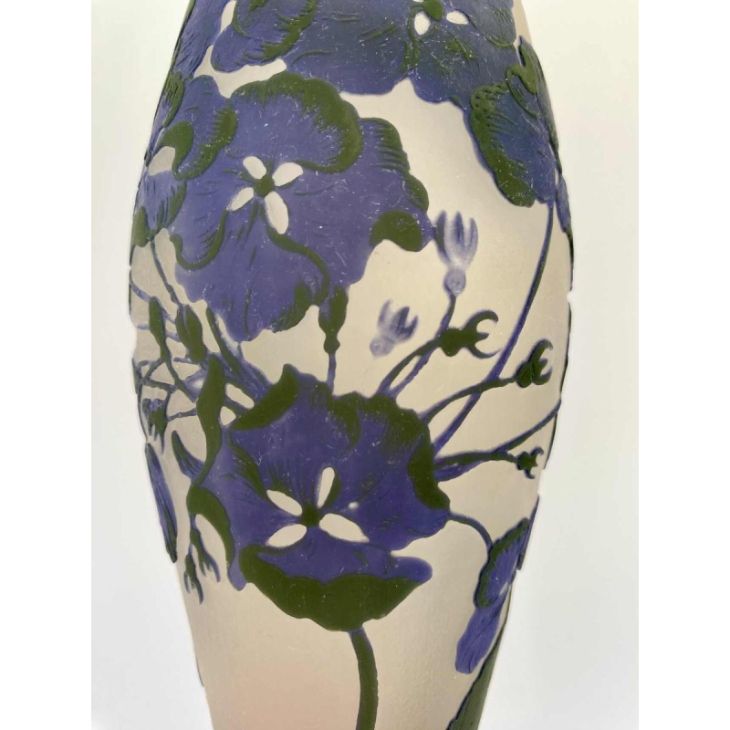 Manufacture Gallé à Nancy, vase Art Nouveau à décor d'hortensia, XXe s