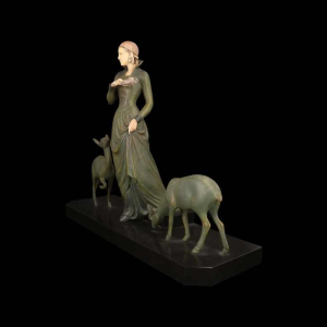 MENEVILLE (attributed to) "The deer lady" Art Deco sculpture, green patina metal, early 20th c