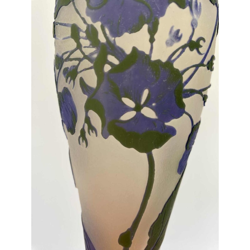 Manufacture Gallé à Nancy, vase Art Nouveau à décor d'hortensia, XXe s