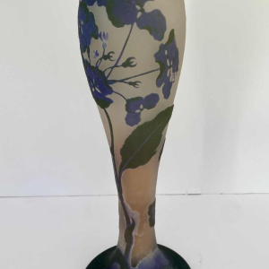 Manufacture Gallé à Nancy, vase Art Nouveau à décor d'hortensia, XXe s