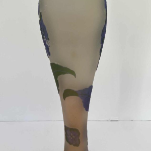 Manufacture Gallé Nancy, Art Nouveau vase decorated with hydrangeas, 20th century