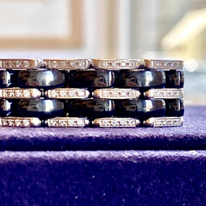 CHANEL “ULTRA” scharnierende ring, goud, keramiek en diamanten