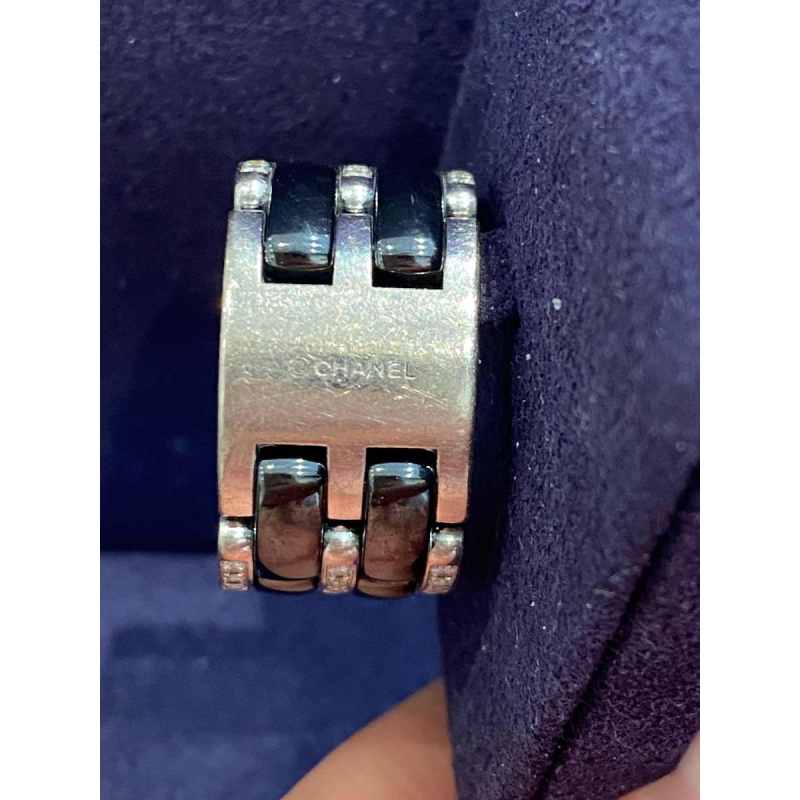 CHANEL ‘ULTRA’ articulated ring, white gold, ceramic and diamonds