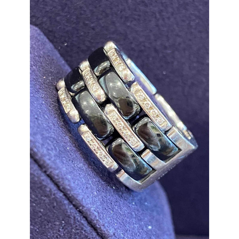 CHANEL “ULTRA“ bague articulée, or gris, céramique et diamants