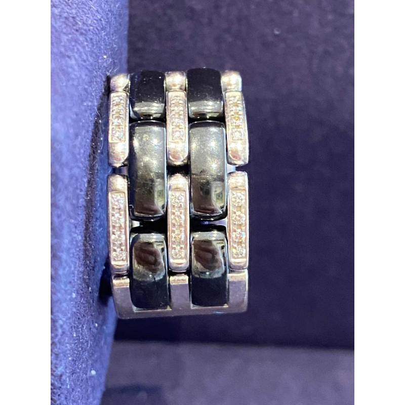 CHANEL “ULTRA“ bague articulée, or gris, céramique et diamants