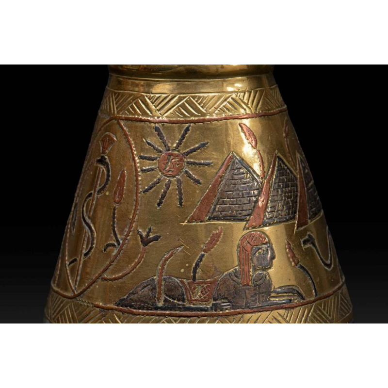 Egyptische Dallah koffiepot: Symbool van gastvrijheid en culturele rijkdom, 20e eeuw