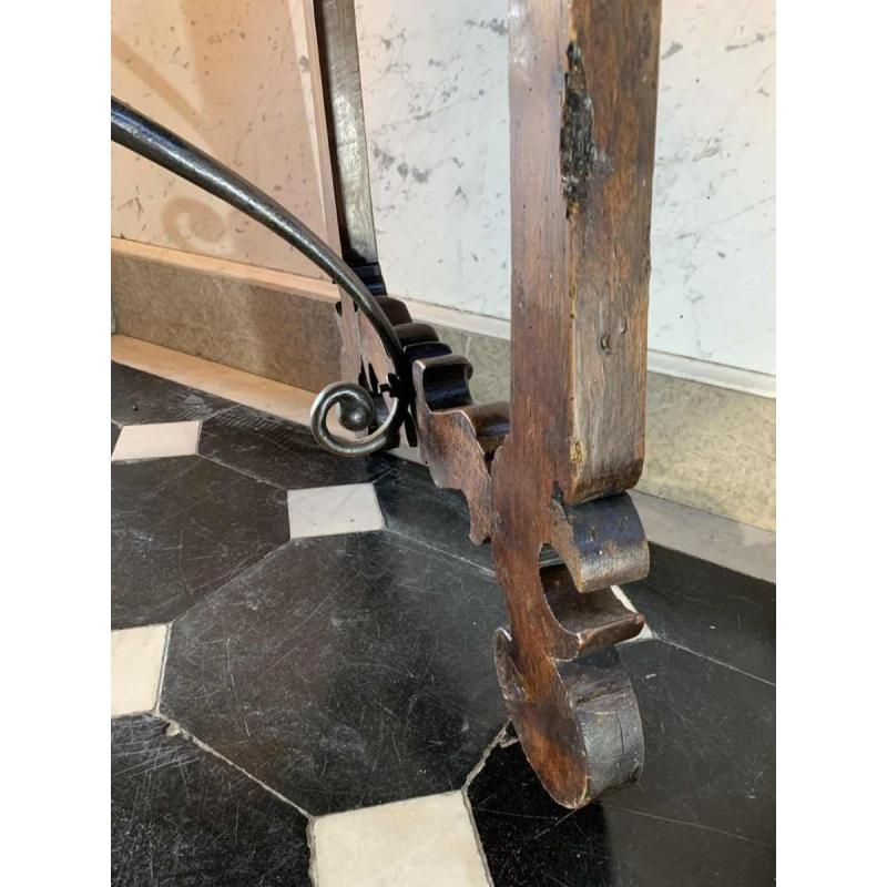 Spaanse notenhouten tafel met Lyre poten, spanner van smeedijzer, 19e eeuw