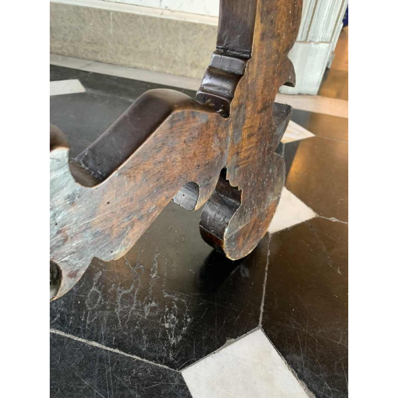 Table Bureau espagnole en noyer à pieds Lyre, tendeur volute en fer forgé, 19ème siècle