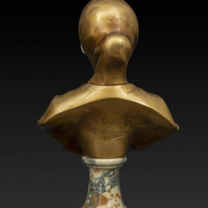 Buste en albâtre et en bronze doré "JEANNE D'ARC" de G. VAN VAERENBERGH