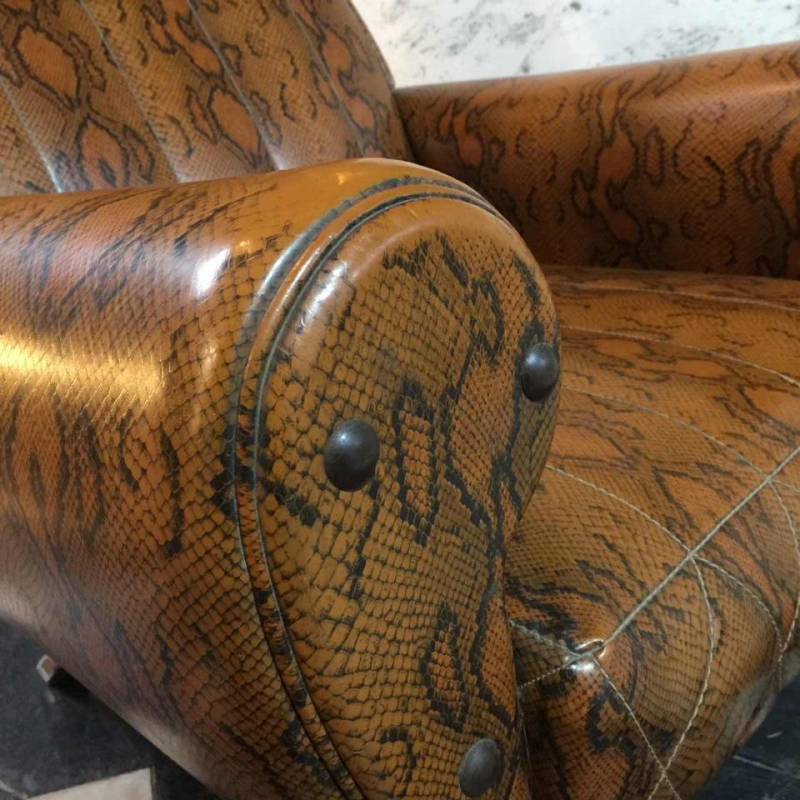 Vintage fauteuil met springs veerophanging, Skaï slangenhuid, circa 1950