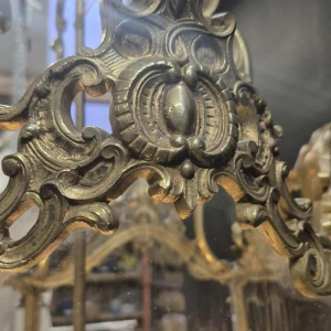 Grande lanterne suédoise de style rocaille, bronze et verre galbé, XIXe s