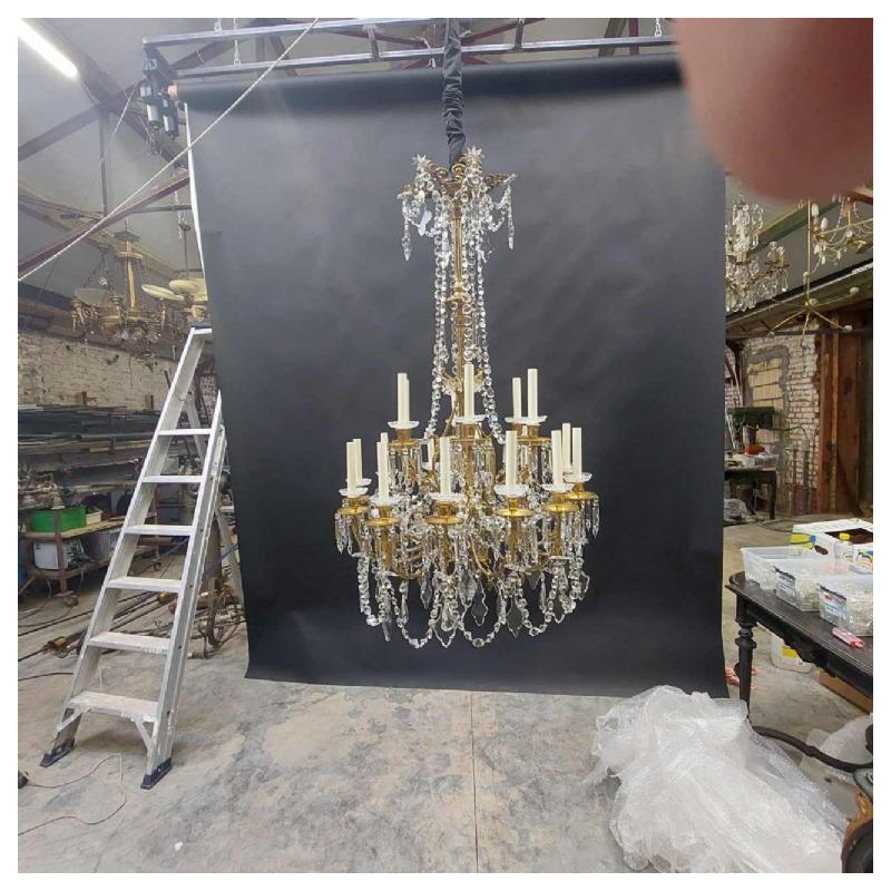 Grote kroonluchter van Baccarat in de stijl van Napoleon III, brons en kristal, 18 lichtarmen, eind 19e eeuw