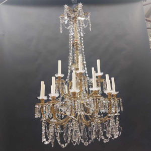 Large Baccarat chandelier in the Napoleon III style, bronze and crystal, 18 arms of light, late 19th century