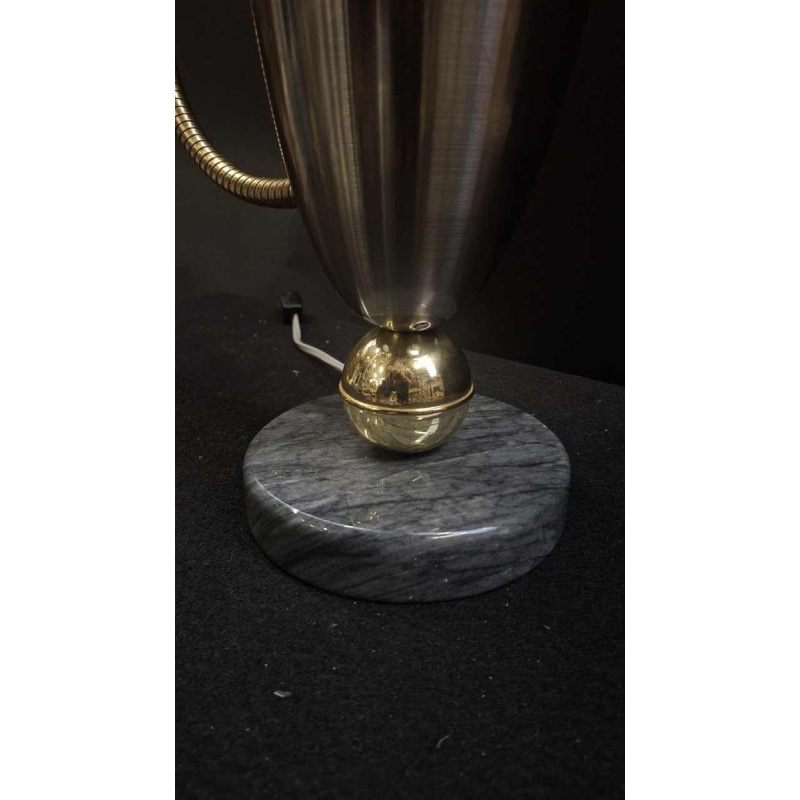 Arteluce, lampe à poser / de bureau, métal laqué, laiton & marbre, ca 1950