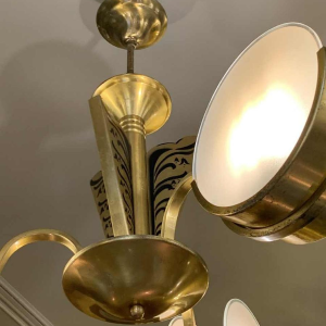 Kleine Modernistische Kroonluchter, verguld messing, matglazen schijven, 1940s