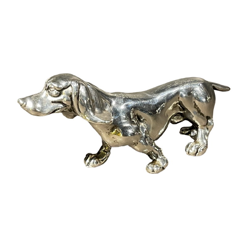 Sculpture Chien Teckel ou Basset en argent massif, XXème siècle