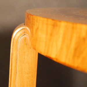 De Coene Frères, Table basse Art Déco, marqueterie sycomore acajou, ca 1925