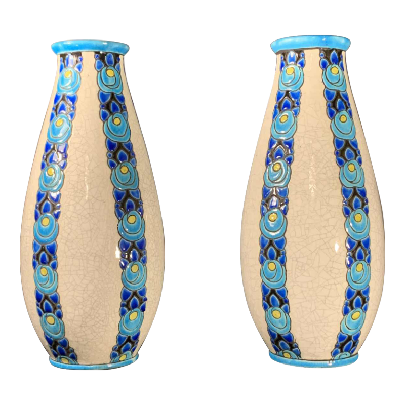 Charles Catteau Boch Keramis, paar Art Deco gebarsten keramische vazen, 1935