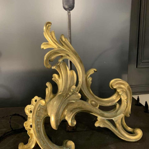 Paire de Grandes Lampes Chenets Louis XV Rocaille en Bronze dorÃ© Ormolu, ca 1750