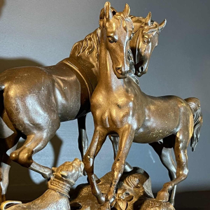 "L'accolade" sculpture animalière, bronze animalier cheval / chevaux, XIXè siècle