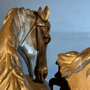 "L'accolade" dier sculptuur, bronzen dieren paard / paarden, 19e eeuw