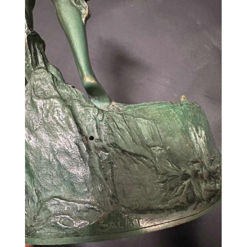 Jong meisje voor het Etang ondertekende Salât voor Bruno Zach