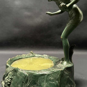 Jeune Fille devant l'Etang signé Salât pour Bruno Zach