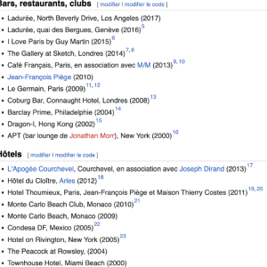 INDIA MAHDAVI 'FANTOMAS' Pair of lamps / floor lamps, Eye-ball design, black lacquered steel, ca 1990