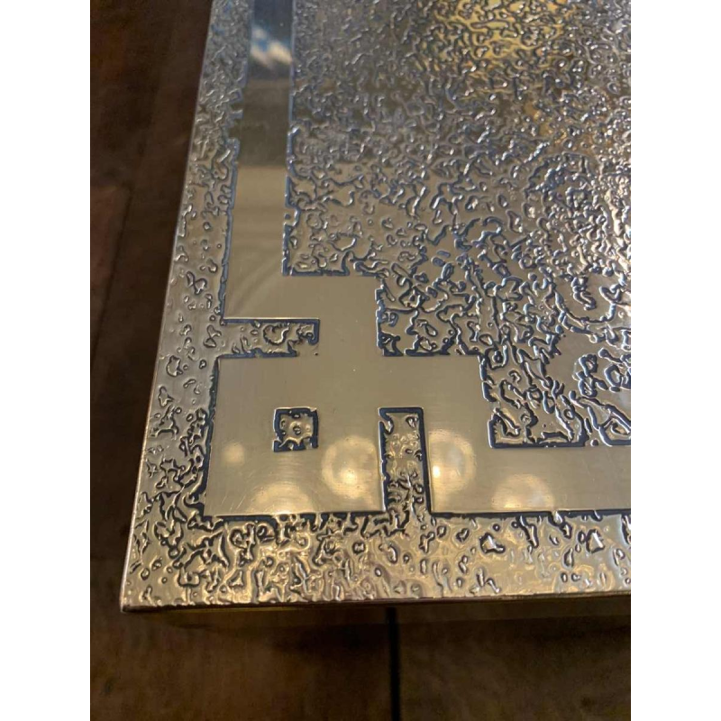 RICCO D, Table basse Mid-Century en laiton gravé oxydé, Design belge 1970s,