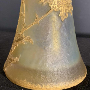 DAUM NANCY " DAISIES " diabolo vase, acid free, gold and silver enhanced 1910