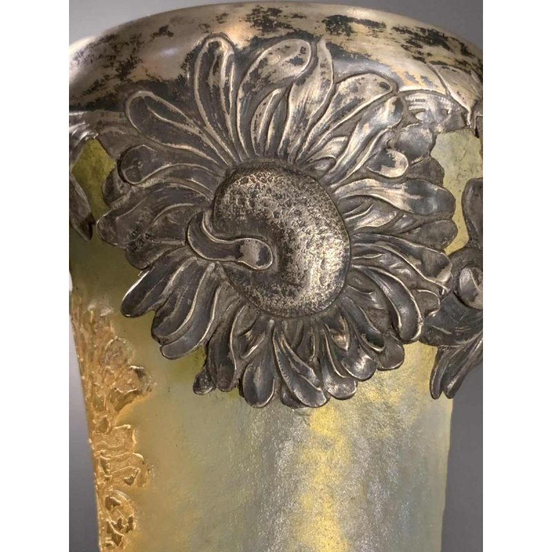 DAUM NANCY ""MADELIEFJES " diabolo vaas, zuurvrij goud en zilver versterkte 1910