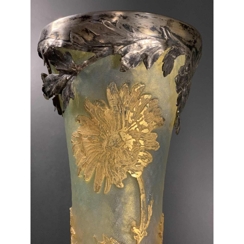 DAUM NANCY ""MADELIEFJES " diabolo vaas, zuurvrij goud en zilver versterkte 1910