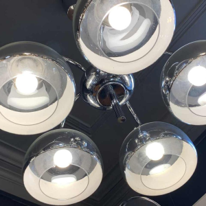 GAETANO SCIOLARI, Lustre mÃ©tal chromÃ© et bobÃ¨ches mercurÃ©es d'origine, 1960s