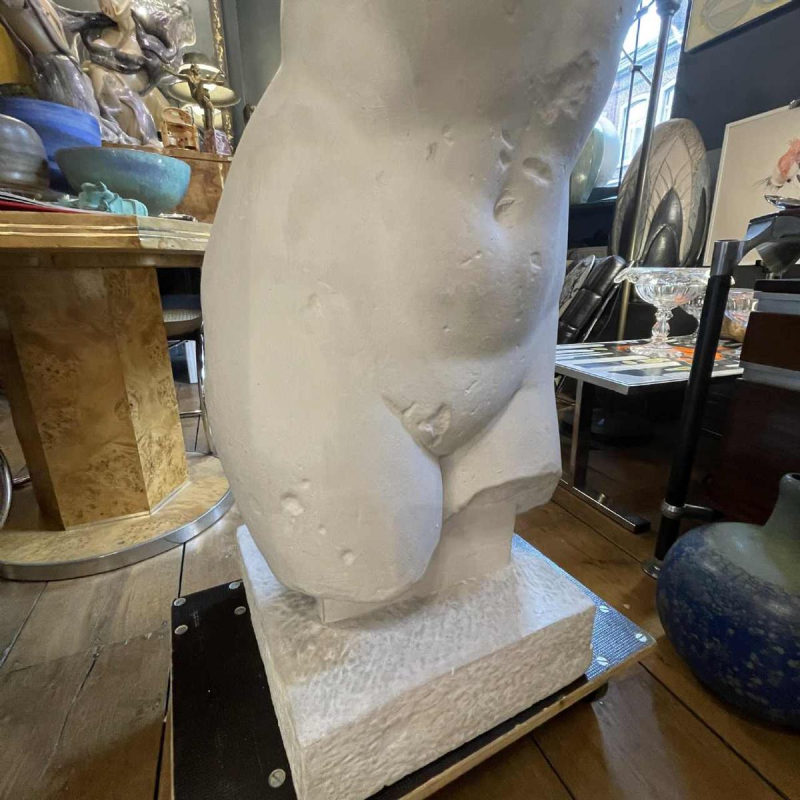 LOLA DI VITO *Grote studio gips* sculptuur buste van vrouw, uniek stuk