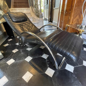 Vintage Chaise longue, leer en verchroomd metaal, Italiaans ontwerp, ca 1970