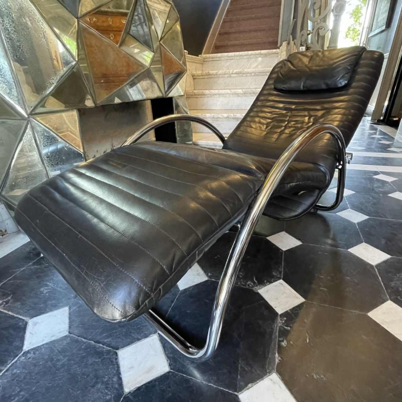 Vintage Chaise longue, leer en verchroomd metaal, Italiaans ontwerp, ca 1970