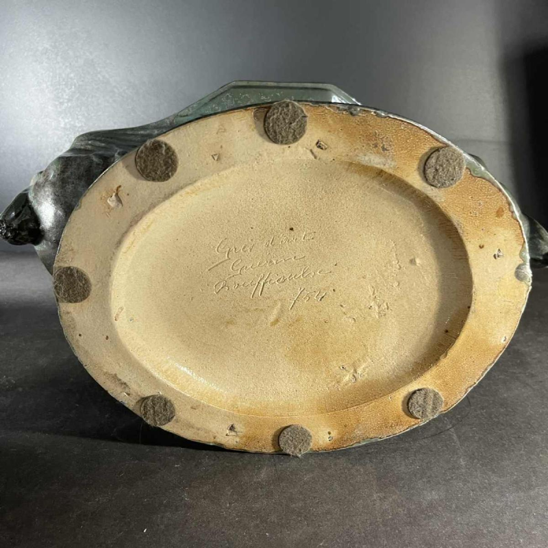 ROGER GUERIN, pelikaan plantenbak, Bouffioulx steengoed, Art Deco sculptuur 1925