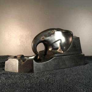 Eléphant en bakélite Art Déco GUMMON, nécessaire de bureau / fumeur, circa 1925